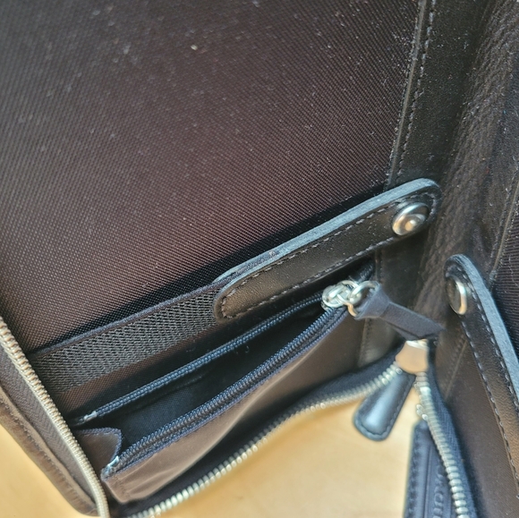COACH | Tie Travel Case - Picture 4 of 4